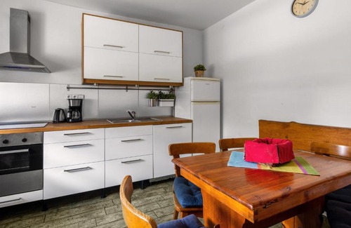 Kovarska Ski Chalet | Cozy Chalet Kovářská: Pet-Friendly Retreat for Families