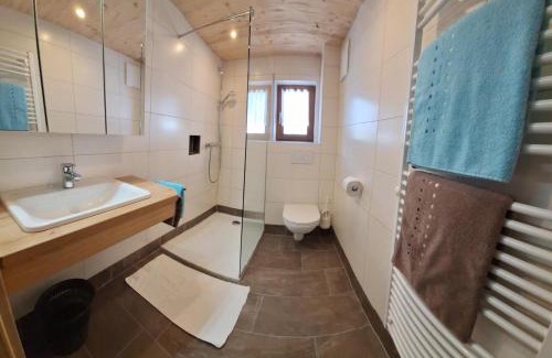 Aich House | Chalet Lärchforst: Family-Friendly Retreat with Pet Access