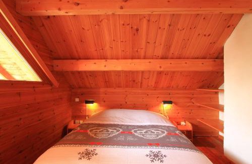 Nevache Ski Chalet | Discover Chalet L'Eitièro: Family & Pet-Friendly Retreat