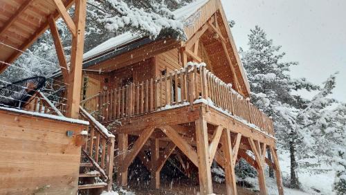 Saint-Etienne-de-Tinee Cabin | Indulge at Chalet l'Empreinte: Spa & Family-Friendly Retreat
