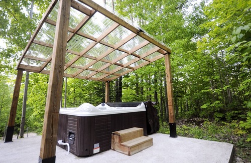 Mandeville Ski Chalet | Chalet L'Excentric SPA and Nature