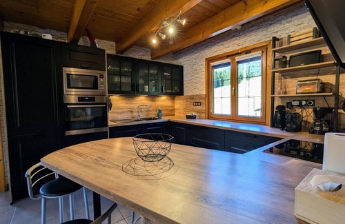 Le Grand Valtin Ski Chalet | Guest Rated 10/10: Chalet Le Grand Valtin with Ocean View