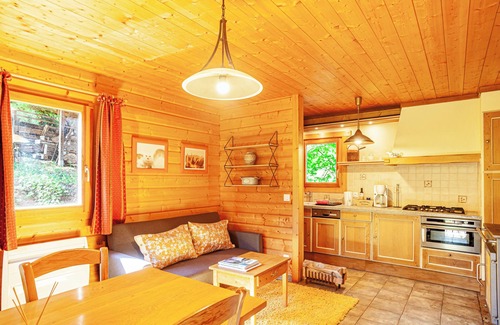 Saint-Jorioz Ski Chalet | Top-Rated Chalet "L'herminette" with Ocean View & Terrace