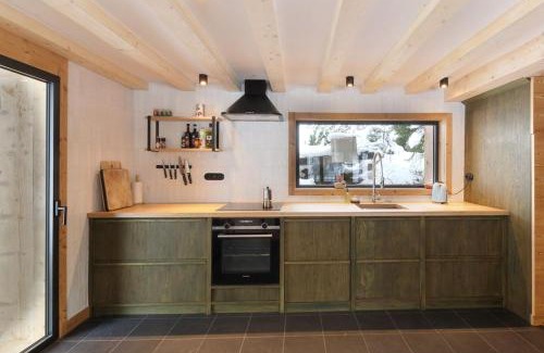 Les Houches Ski Chalet | Chalet L'Oratoire & Mazot - Historic Retreat with Huge Garden
