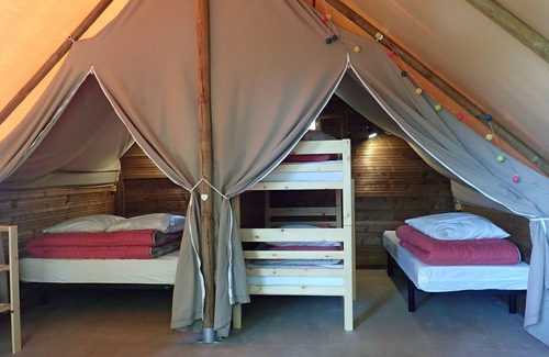 Gravieres Ski Chalet | Chalet 'La Cabane Camping La Châtaigneraie' with Private Terrace