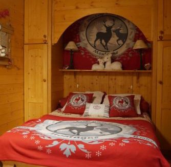Sainte-Agnes Bed & Breakfast | Experience Chalet la Colombière: Oceanfront Bliss Awaits