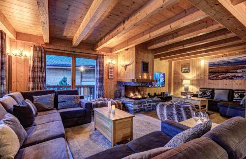 La Tzoumaz Ski Chalet | Alluring Chalet la Couronne - 4-Star Family-Friendly Retreat