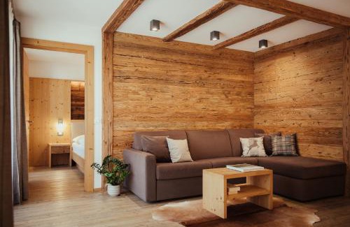 San Genesio Apartment | Child-Friendly Escape at Chalet La Flüta Arnica - Rated 9.8