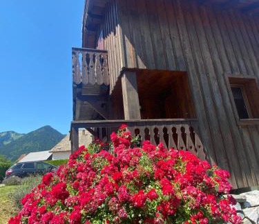 Seytroux Ski Chalet | Exceptional Family Stay at Chalet La Grange - 10/10 Rated