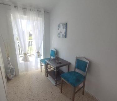 O Grove House | Pet-Friendly Chalet Lanzada with Oceanfront Views