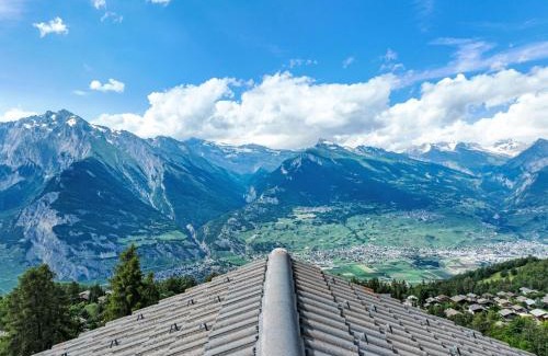 Saint-Pierre-de-Clages Ski Chalet | Guest Rated 9.5: Family-Friendly Chalet Lara Awaits You