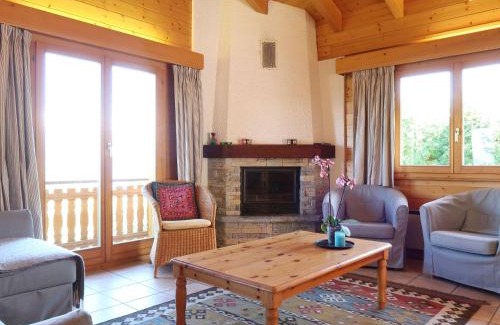 Saint-Pierre-de-Clages Ski Chalet | Guest Rated 9.5: Family-Friendly Chalet Lara Awaits You