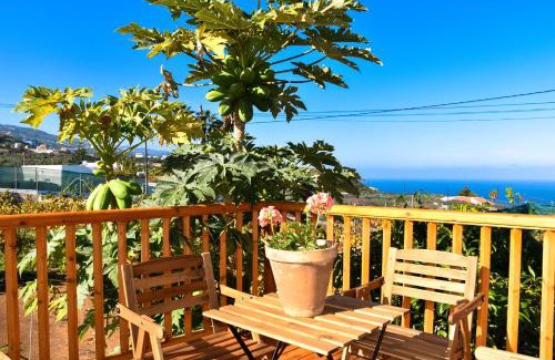 La Mancha House | Family-Friendly Retreat at Chalet Las Viñas 2 - Rated 9/10