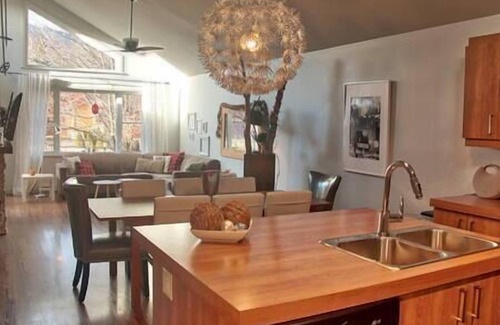 Beaupre House | Pet-Friendly Chalet Le Flocon at Mont-Sainte-Anne