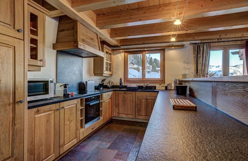 La Tzoumaz Ski Chalet | Experience Chalet le Grand Ours: Hot Tub & Scenic Views