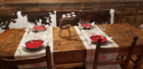 Champery Ski Chalet | Romantic Getaway at Chalet le Grenier with Breakfast Included