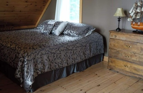Val-des-Lacs Ski Chalet | Ocean View Retreat at Chalet Le P'tit Prince Tremblant