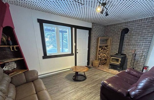 Val-des-Lacs Ski Chalet | Ocean View Retreat at Chalet Le P'tit Prince Tremblant