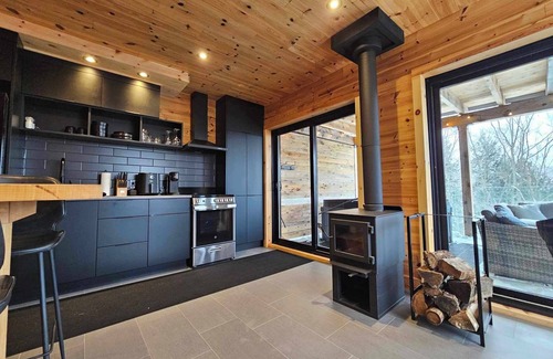 Rawdon Ski Chalet | Chalet Le Petit Buron 2 minutes from the ski slopes and many activities