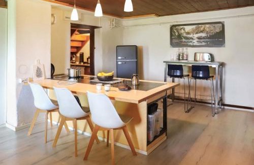 Caux Ski Chalet | Cozy Getaway at Chalet Le Revers - Pet & Child Friendly