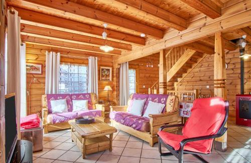 Gresse-en-Vercors Ski Chalet | Experience Chalet le Serac: Family-Friendly Retreat with 10/10 Rating