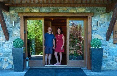 La Cote-d'Arbroz House | Cozy Chalet LE VAL NESS with Hot Tub for Family Fun