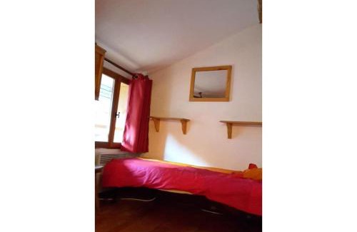 Les Varcins Ski Chalet | Charming Chalet in Les 3 Vallées: Family-Friendly Retreat