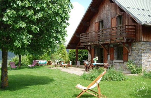 Villard-de-Lans Ski Chalet | Relax at Chalet 'Les Castors' with Private Pool & Mountain View
