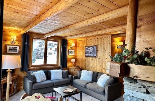 Bessans Apartment | Guest Rated: 9.5 at Chalet Les Cocales - Oceanfront B&B