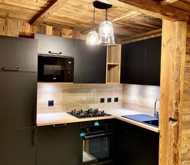 Bessans Apartment | Discover Chalet Les Cocales: Oceanfront B&B with Pet Friendly Amenities