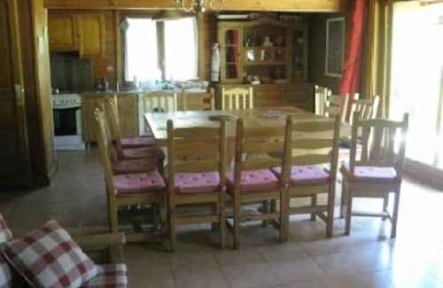 Mont-de-Lans Ski Chalet | Top-Rated Chalet - LES DEUX ALPES with Spa & Pet-Friendly Options
