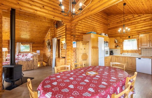 Bolquere Ski Chalet | Chalet les deux marmottes - Scenic Mountain View Retreat