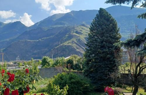Saint-Jean-de-Maurienne Bed & Breakfast | Inviting Chalet Les Cols - Rooms with Terrace & Garden