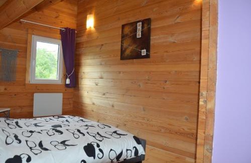 Neubois House | Discover Chalet Les Prés: Family-Friendly with Top Reviews