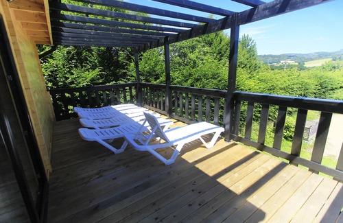Chamberet Ski Chalet | Relax at Chalet Luxor & Spa with Pool and Pet-Friendly Stay