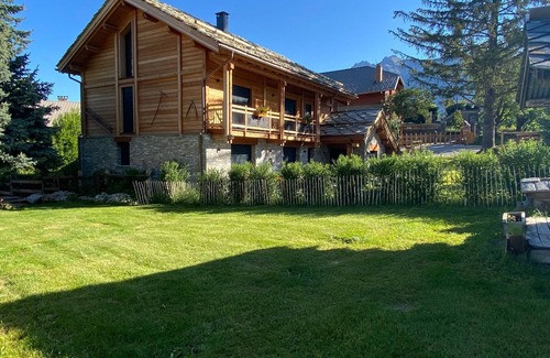 Risoul Ski Chalet | CHALET MAÉ