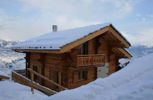 Veysonnaz Villa | Experience Chalet Marie-Rose: Family-Friendly Retreat