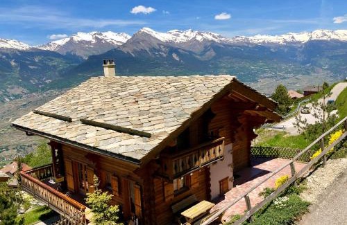 Veysonnaz Villa | Experience Chalet Marie-Rose: Family-Friendly Retreat