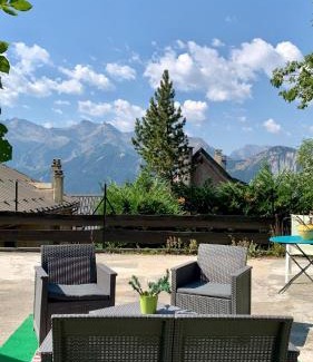 Huez-en-Oisans Ski Chalet | Pet-Friendly Retreat at Chalet Martine - Rated 7.7/10
