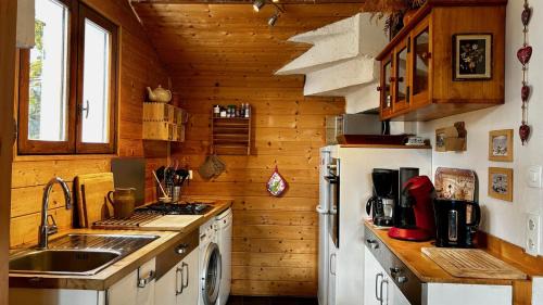 Huez-en-Oisans Ski Chalet | Pet-Friendly Retreat at Chalet Martine - Rated 7.7/10