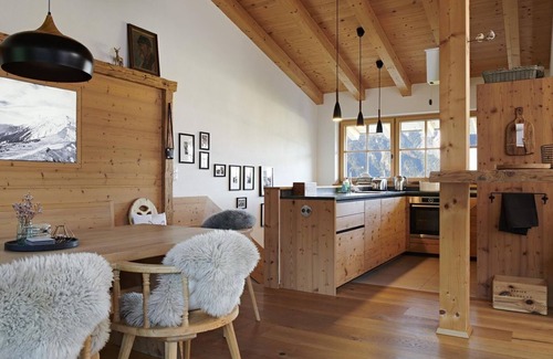 Reith im Alpbachtal Apartment | Cozy Chalet Matty: Ideal Retreat for 8 with Fireplace