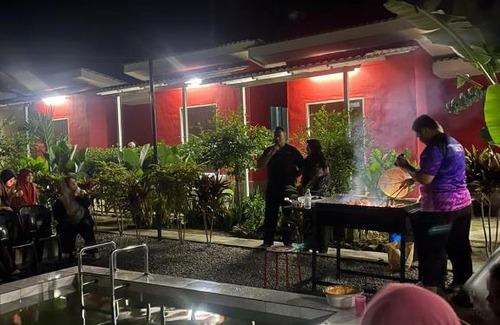 Yan Ski Chalet | Relax at Chalet Merah Meriam with Pool & Family Amenities
