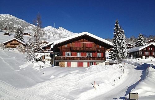 Grindelwald Apartment | Chalet Mislin: Unmatched Views in Grindelwald, Rated 10/10