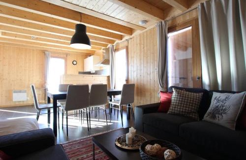 Chamrousse Ski Chalet | Family-Friendly Chalet Mitoyen in Chamrousse with Terrace