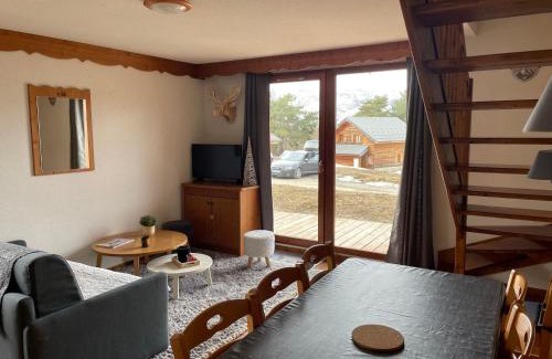 La Joue du Loup Ski Chalet | Inviting Chalet La Joue du Loup for Families & Fun