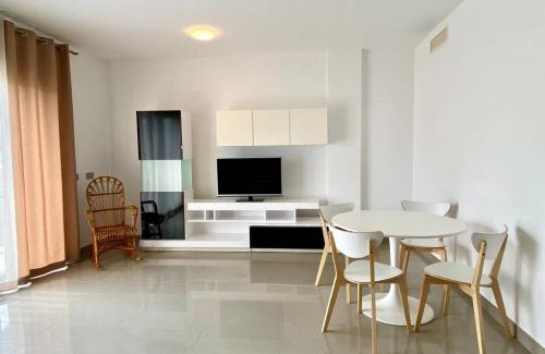 Miami Platja Apartment | Modern Chalet with Pool in Mont-roige Bahia, Pet Friendly