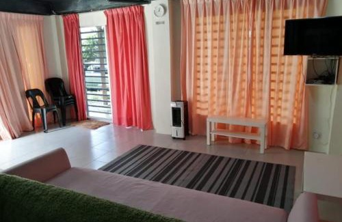 Kampung Kuala Kenas Hotel | Riverside Retreat: Chalet Moris D' Rumah Bonda Escape