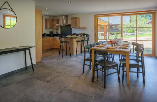 Sixt-Fer-a-Cheval Ski Chalet | Chalet Morris - family break in scenic mountain village - OVO Network