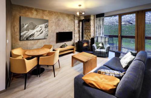 Jasna Apartment | Pet-Friendly Chalet Mountain: Guest Rated 9.7/10