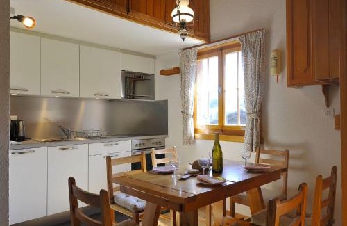 Moleson Ski Chalet | Inviting Chalet Mountain View - Pet Friendly Retreat Awaits